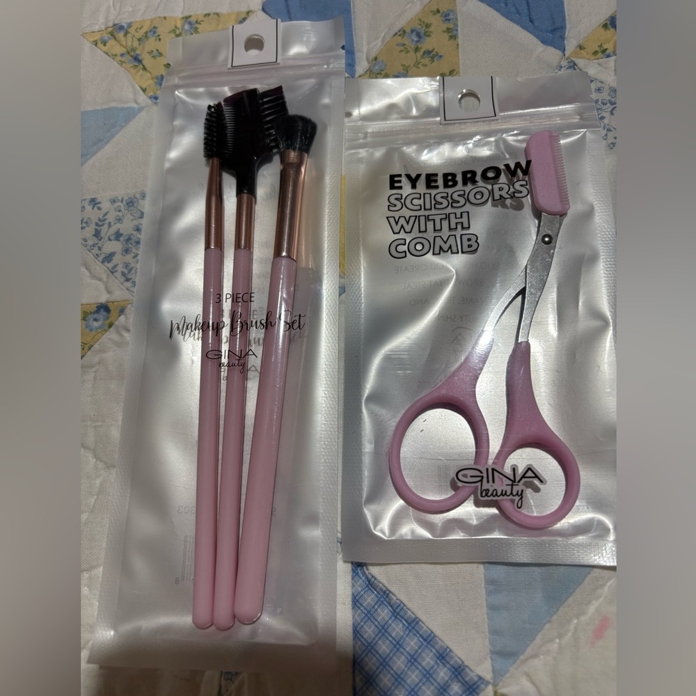 Pink Makeup Brush and Eyebrow Scissors Set